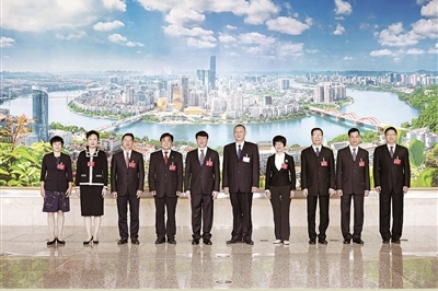 市<em>政</em>协十三届一次会议闭幕 吴炜张壮出席闭幕会 陈鸿宁致闭幕词 <em>大</em>会通过<em>政</em>治决议