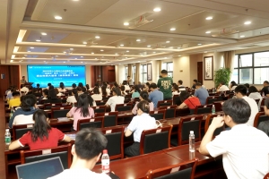 柳州市第十七屆服務月“一起益企”助力“一二五”工程之惠企政策大巡講第一站（柳東新區）